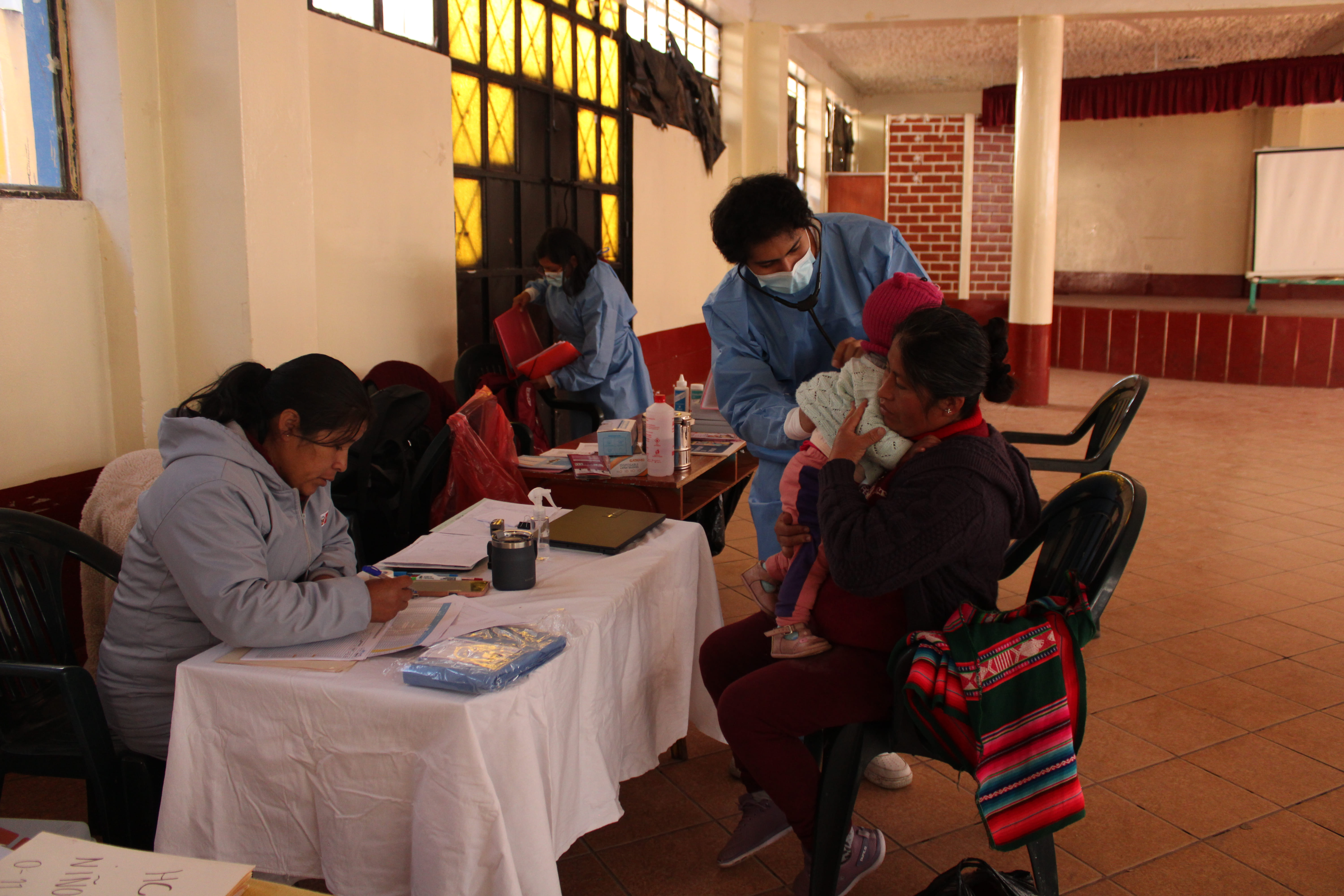 CAMPAÑA DE SALUD GRATUITA EN EL DISTRITO DE YAULI